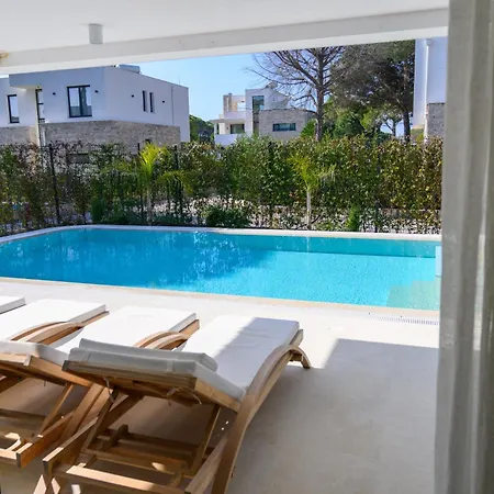 Luxury With Private Pool *