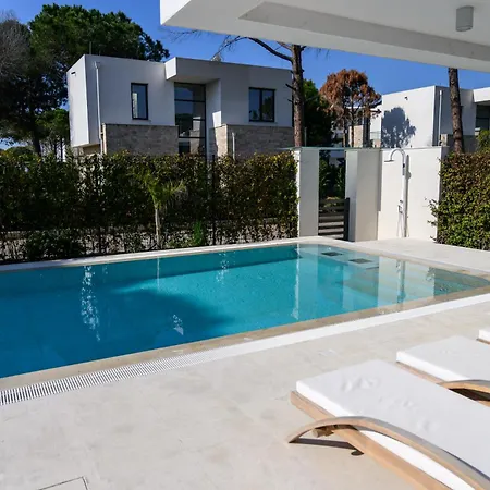 Luxury With Private Pool Villa Dıraç